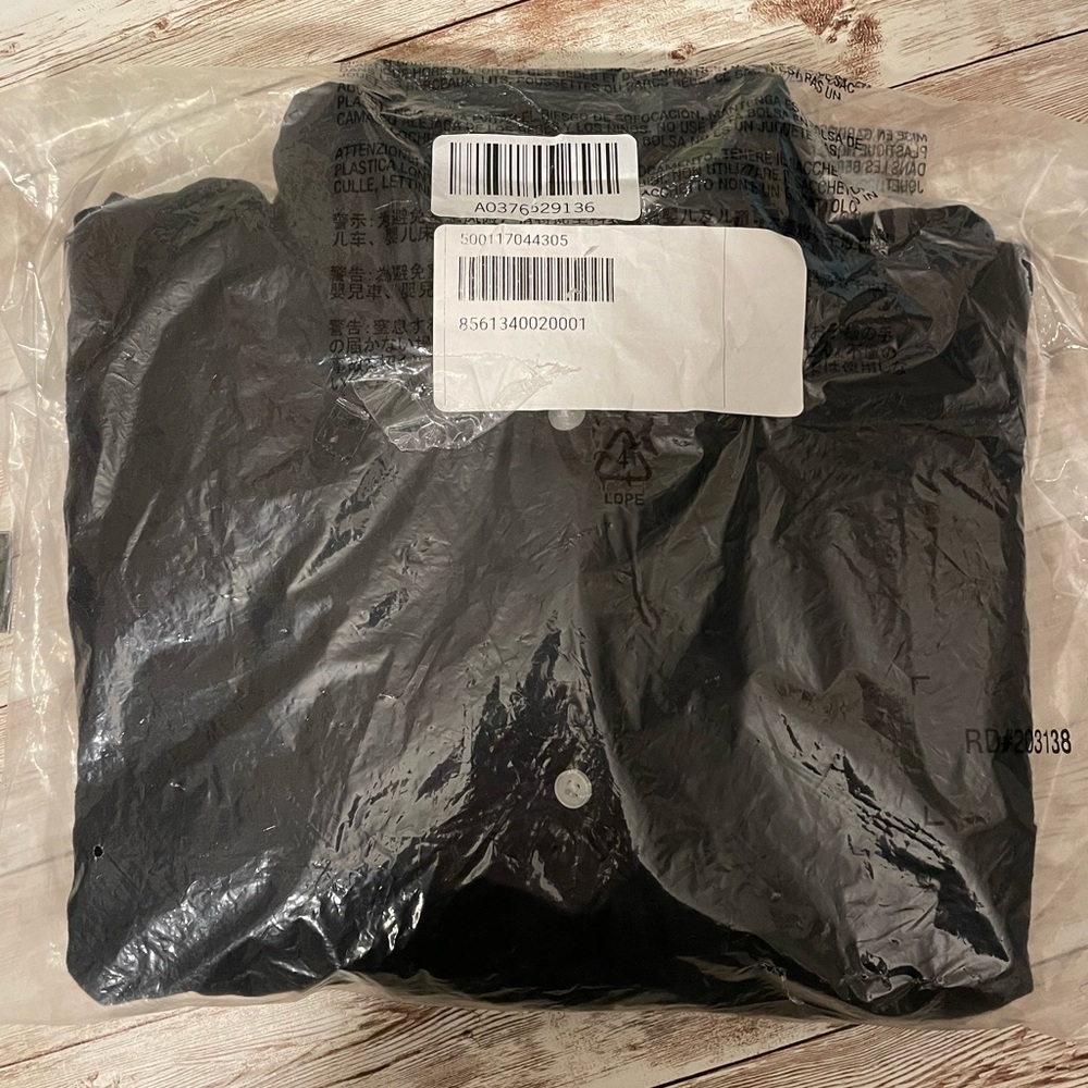 Old Navy Women's Black Button Down Shirt - Picture 9 of 16